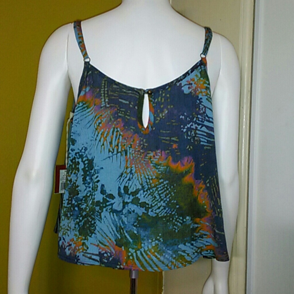 MOSSIMO • Cropped abstract tank NWT!! (L & 2XL) - Picture 5 of 5